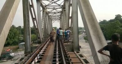 বেস্ট কলকাতা নিউজ : রেলের ওভার ব্রিজ থেকে মৃতদেহ উদ্ধার হলো কোচবিহারে এলাকায় ছড়ালো উত্তেজনা