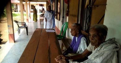 বেস্ট কলকাতা নিউজ : পুজো এলেই বৃদ্ধাশ্রমে ফিরে আসে পুরাতন স্মৃতি, নিজেদের আনন্দেই এখনো বিভোর থাকেন আবাসিকরা