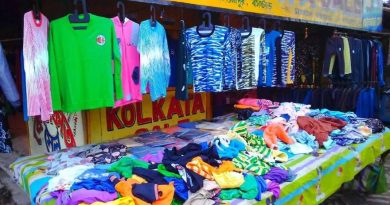বেস্ট কলকাতা নিউজ : তাপমাত্রার পারদ নামতেই গরম পোশাক কেনার ভীড় বাড়ছে কাপড়ের দোকানগুলিতে