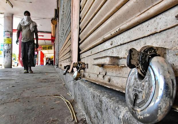 বেস্ট কলকাতা নিউজ : মালদহের দুই পুর শহর যেতে চলেছে সম্পূর্ণ লকডাউনের পথে