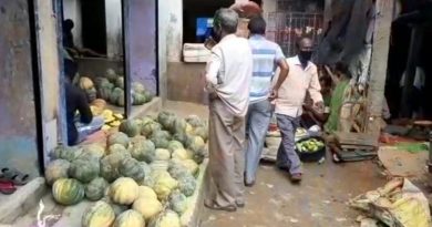 বেস্ট কলকাতা নিউজ : মাছ-আনাজ নষ্ট হচ্ছে, স্বল্প সময় বাজার খোলা থাকায়, বর্ধমানের ব্যবসায়ীদের মাথায় হাত