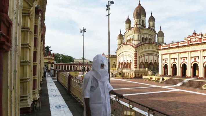 বেস্ট কলকাতা নিউজ : অবশেষে দক্ষিণেশ্বর মন্দিরও খুলল কালীঘাট-তারাপীঠের পর , আপাতত খোলা থাকছে দিনে ৭ ঘন্টা