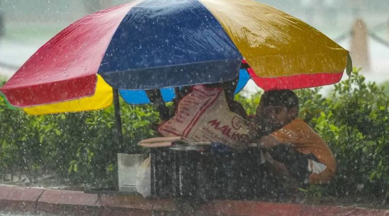 বেস্ট কলকাতা নিউজ : ২০০ মিমি-র বেশি বৃষ্টি একদিনে, উত্তরবঙ্গে কমলা সতর্কতা জারি ৭ জুলাই পর্যন্ত!