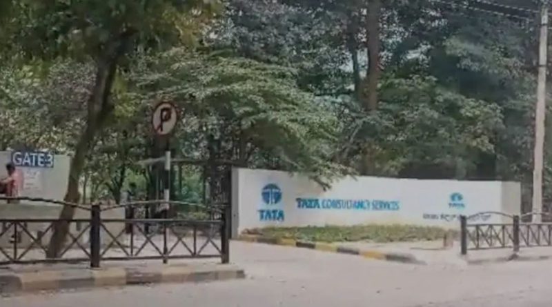 বেস্ট কলকাতা নিউজ : খুইয়েছিল চাকরি, TCS এর প্রাক্তন কর্মীর বোমার হুমকি অফিসে ফোন করে