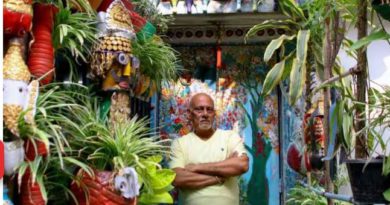 বেস্ট কলকাতা নিউজ : দমদমের এই বৃক্ষপ্রেমীর অবশেষে প্ল্যাস্টিককেই হাতিয়ার সবুজ রক্ষার জন্য