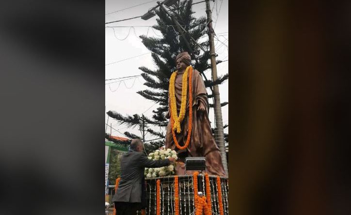 বেস্ট কলকাতা নিউজ : শিলিগুড়িতে স্বামী বিবেকানন্দের ১৬২ তম জন্মদিবস পালিত হল শিলিগুড়ির স্বামীজী মোড়ে