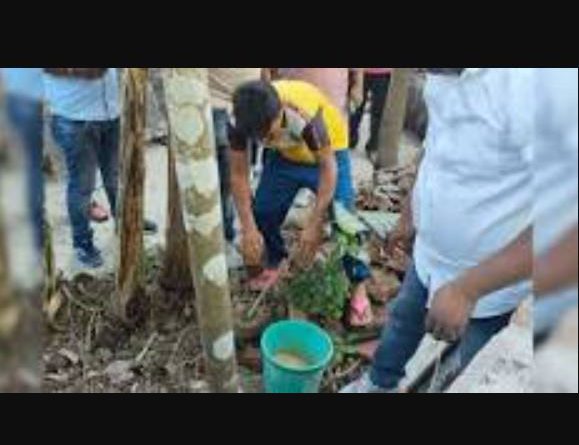 বেস্ট কলকাতা নিউজ : শিলিগুড়ির কাওয়াখালিতে উদ্বার বোমা, ব্যাপক চাঞ্চল্য ছড়ালো সমগ্র এলাকায়