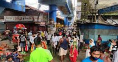 বেস্ট কলকাতা নিউজ : দুই ঘন্টা ধরে বন্ধ মহাবীরস্থান রেলগেট চরম দুর্ভোগে পথচারীরা