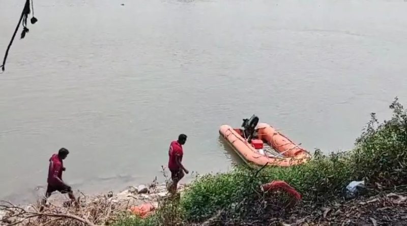 বেস্ট কলকাতা নিউজ : দুই বন্ধু তলিয়ে গেল পয়লা বৈশাখের সকালে নদীতে স্নান করতে নেমে, উদ্ধার ১ জনের নিথর দেহ, কোনো খোঁজ নেই অপরজনের