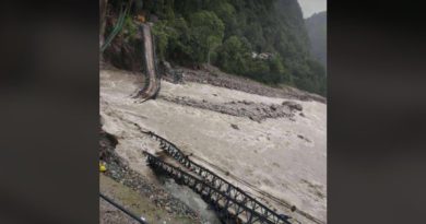 বেস্ট কলকাতা নিউজ : ৬০০ পর্যটক সিকিমে আটকে পড়েছে ব্রীজ ভাঙার কারনে