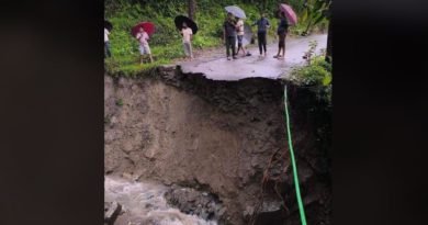 বেস্ট কলকাতা নিউজ : সিকিমের সব জায়গায় জনজীবন একেবারে ভেঙে পড়েছে প্রবল ধস নামার কারণে