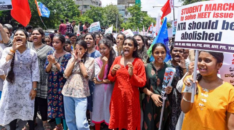 বেস্ট কলকাতা নিউজ : সন্তানকে ডাক্তার বানানোর শখ টাকার জোরে ? কোনো পার পাচ্ছেন না অভিভাবকরাও, যাচ্ছে একের পর এক সমনও