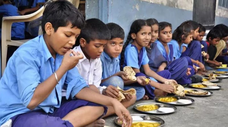 বেস্ট কলকাতা নিউজ : কাঁকড়াবিছে ঘুরে-বেড়াচ্ছে মিডে ডে মিলে! ওটাই খেয়ে নিতে বলা হয়, অভিযোগ ছাত্রের