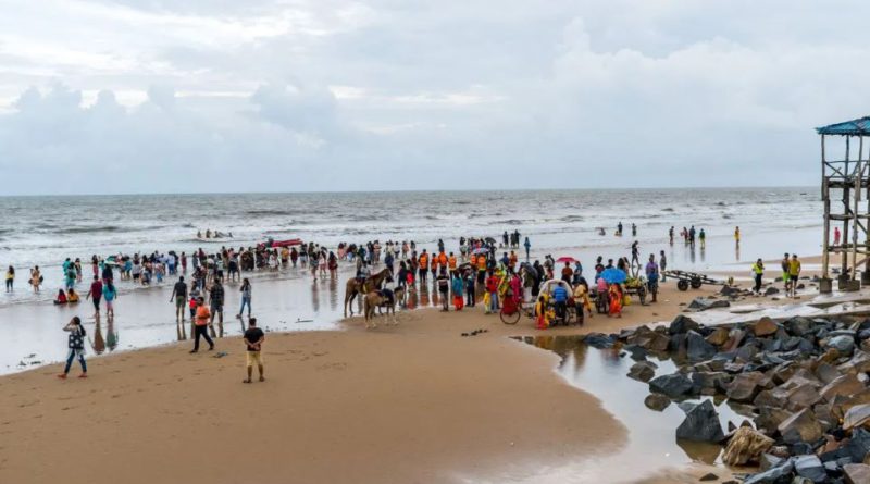 বেস্ট কলকাতা নিউজ : সমুদ্রে ৬ বন্ধুর দাপাদাপি বর্ষার মন্দারমণিতে, ঢেউয়ের ধাক্কায় মৃত ২, নিখোঁজ ১