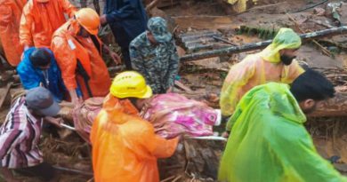 বেস্ট কলকাতা নিউজ : ৪৭ জনের দেহ বের করা হল মৃত্যু-উপত্যকা ওয়েনাড থেকে, পাথরে আটকে গাড়ি, আহত বহু