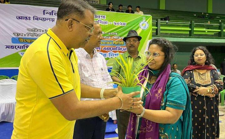 বেস্ট কলকাতা নিউজ : শিলিগুড়ি পুর নিগমের পক্ষ থেকে সংবর্ধনা প্রদান করা হলো বেঙ্গালুরুর রমন রিসার্চ ইনস্টিটিউটে গবেষণায় সুযোগ পাওয়া শিলিগুড়ির মেধাবী ছাত্রী বনমিতা সরকার কে