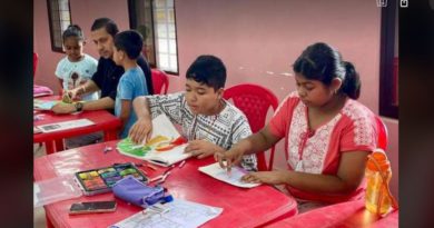 বেস্ট কলকাতা নিউজ : আকা তার জীবনের অংশ, আপাতত আকাকেই নিয়ে চলতে চান নর্থ বেঙ্গল আর্ট একাডেমীর কর্নধার সোমেশ ঘোষ