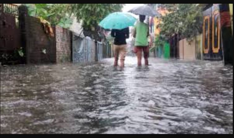 বেস্ট কলকাতা নিউজ : অবিরাম বৃষ্টির কারনে বিপর্যয়, উত্তরবঙ্গ জুড়েই ব্যাহত সব পরিষেবা