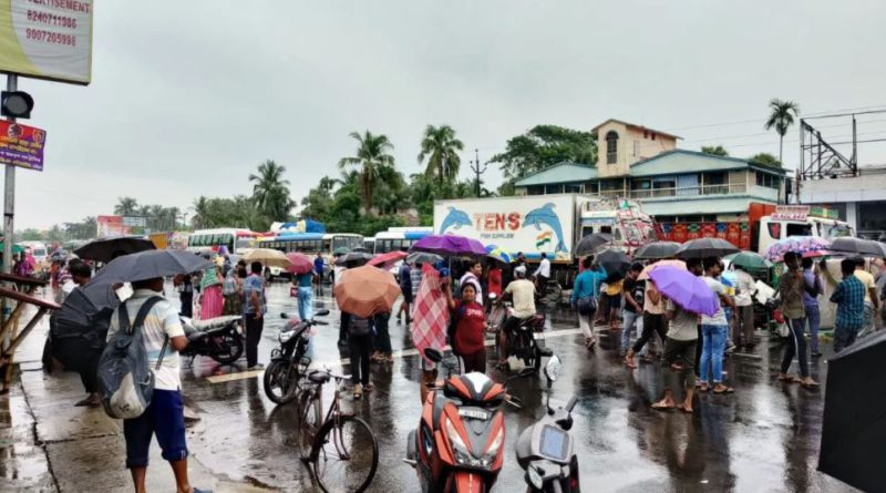 বেস্ট কলকাতা নিউজ : চাপ চাপ রক্ত মিশে বৃষ্টির জলে , এক ভয়ঙ্কর ঘটনা বাজকুলে