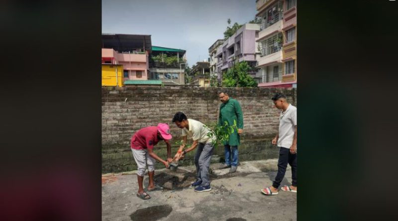 বেস্ট কলকাতা নিউজ : শিলিগুড়ির ১৫ নম্বর ওয়ার্ডের বৃক্ষরোপনের মাধ্যমে পালন করা হলো দেশের ৭৮তম স্বাধীনতা দিবস