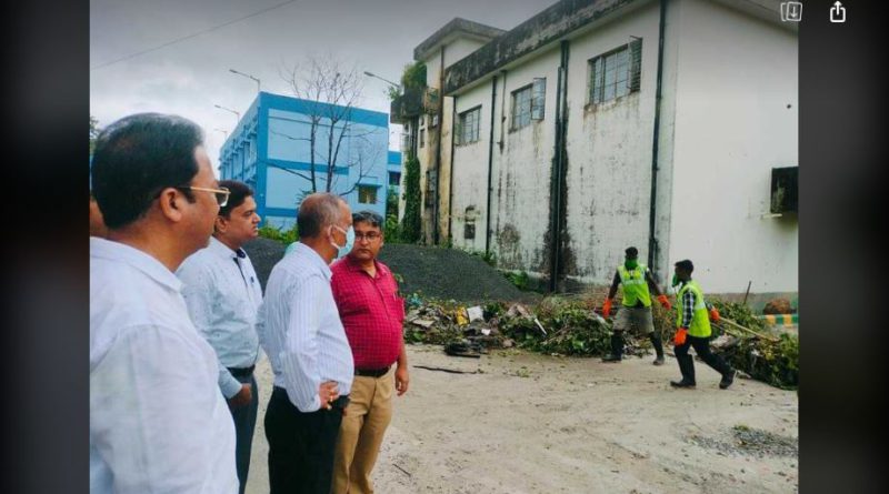 বেস্ট কলকাতা নিউজ : উত্তরবঙ্গ মেডিকেল কলেজে পরিদর্শনে মেয়র গৌতম দেব শুধু পরিদর্শনই নয় রোগী দের সাথে কথা বললেন তিনি