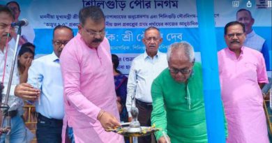 বেস্ট কলকাতা নিউজ : ডেপুটি মেয়র পানীয় জল প্রকল্পের উদ্বোধন করলেন শিলিগুড়িতে