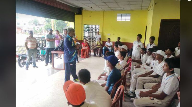 বেস্ট কলকাতা নিউজ : জুনিয়র ক্রিকেটারদের উৎসাহ দিতে অবশেষে শিলিগুড়িতে শুরু হল ক্রিকেট কোচিং ক্যাম্প