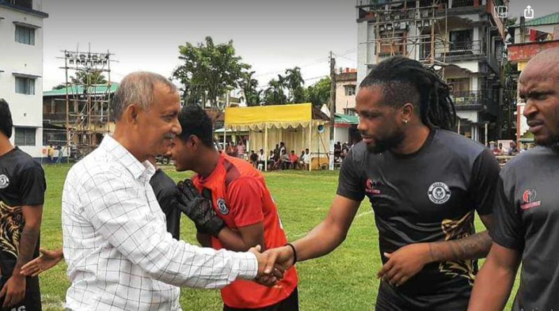 বেস্ট কলকাতা নিউজ : সূর্যনগর বলাকা ক্লাবের পরিচালনায় ইন্দিরা গান্ধী স্মৃতি ২৬ তম নক আউট দিবারাত্রি ফুটবল টুর্নামেন্ট ২০২৪ -এর শুভ উদ্বোধন করলেন মেয়র গৌতম দেব