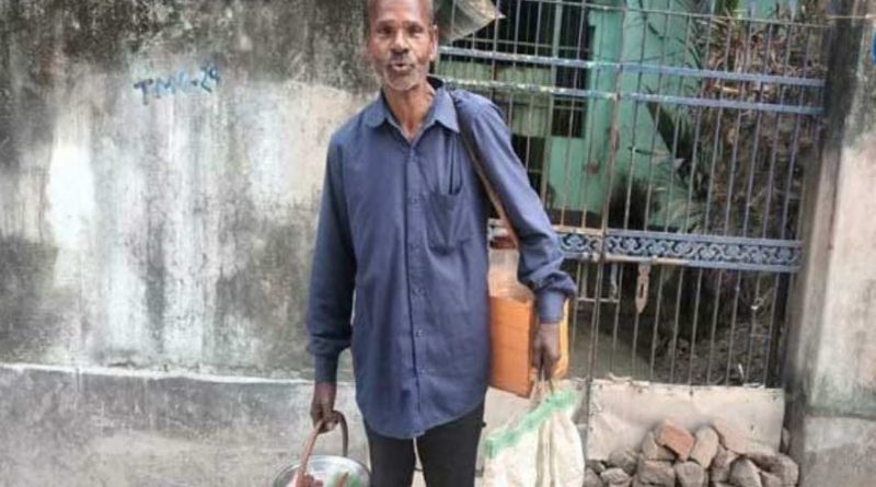 বেস্ট কলকাতা নিউজ : একাধিকবার আবেদন করেছেন , তবুও পাননি কোনো বার্ধক্য ভাতা, বাধ্য হয়ে ৭০ বছর বয়সেও তিলের খাজা বিক্রি করছেন কমল সরকার