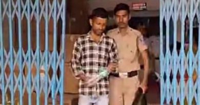বেস্ট কলকাতা নিউজ : মহানন্দা নদীর চর থেকে অবৈধভাবে চলছিল বালি পাচার, অবশেষে আটক ১