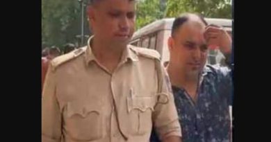 বেস্ট কলকাতা নিউজ : শিলিগুড়ি মাটিগাড়া সেনা ক্যাম্পের কাছে ঘুরঘুর করছিল এক আফগানি, গ্রেপ্তার করে জিজ্ঞাসাবাদ মাটিগাড়া থানার পুলিশের