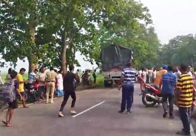 বেস্ট কলকাতা নিউজ : রাস্তায় ছড়িয়ে ছিটিয়ে পড়ে রয়েছে যাত্রীদের দেহ ! করিমপুরে বাস-মারুতির সংঘর্ষে মর্মান্তিক মৃত্যু হল ৬ জনের