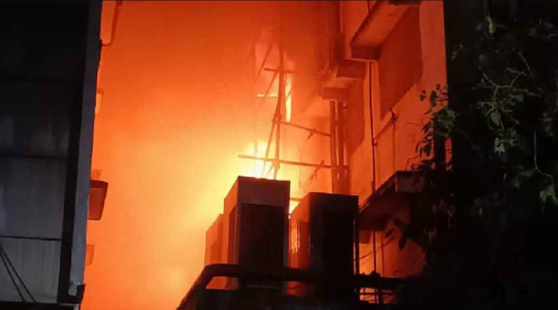 বেস্ট কলকাতা নিউজ : মেছুয়ায় হোটেলে ভয়াবহ অগ্নিকাণ্ডের ঘটনায় অবশেষে গ্রেপ্তার হল হোটেল মালিক ও ম্যানেজার