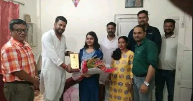 বেস্ট কলকাতা নিউজ : উচ্চ মাধ্যমিকে কৃতিত্বের অধিকারীকে বিশেষ অভিনন্দন জানালেন বিধায়ক শংকর ঘোষ