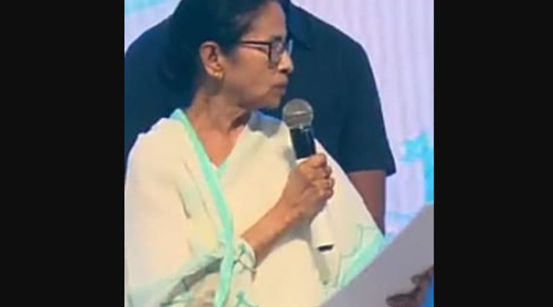 বেস্ট কলকাতা নিউজ : বাণিজ্যের প্রসারে উদ্যোগী রাজ্য সরকার, শিলিগুড়ির প্রশাসনিক সভামঞ্চ থেকে এমনটাই জানালেন মুখ্যমন্ত্রী মমতা বন্দ্যোপাধ্যায়