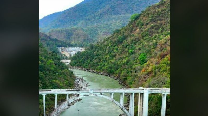 বেস্ট কলকাতা নিউজ : সেবক এর করনেসন ব্রিজ থেকে ঝাঁপ দিয়ে আত্মহত্যা করলেন এক যুবক