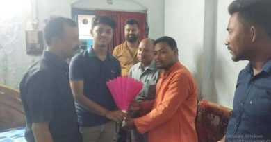 নিজস্ব সংবাদদাতা : এ বছরের মাধ্যমিকে কৃতি ছাত্র-ছাত্রীদের পুরস্কৃত করলেন নকশালবাড়ির বিধায়ক আনন্দময় বর্মন