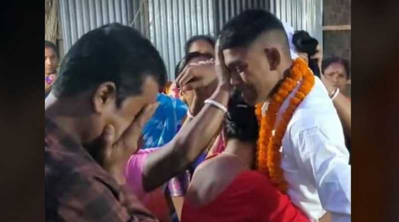 বেস্ট কলকাতা নিউজ : বেজে উঠেছে ভারত -পাক যুদ্ধের দামামা, সবাইকে কাঁদিয়ে ঘর ছাড়লেন জলপাইগুড়ির বাসিন্দা মনোরঞ্জন