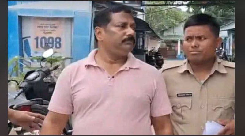 বেস্ট কলকাতা নিউজ : শিলিগুড়িতে প্রতারনার অভিযোগে গ্রেপ্তার হলেন ১ বিজেপি নেতা