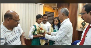বেস্ট কলকাতা নিউজ : উচ্চ মাধ্যমিক পরীক্ষায় উত্তীর্ন হওয়া কৃতি পড়ুয়াদের বিশেষ শুভেচ্ছা জানালেন মেয়র গৌতম দেব