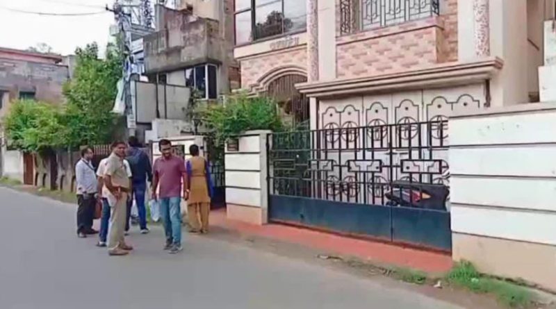বেস্ট কলকাতা নিউজ : ১০ লক্ষ টাকার বিনিময়ে মেডিক্যাল কলেজে ভুল রিপোর্ট ! অবশেষে গ্রেফতার হল বর্ধমানের চিকিৎসক