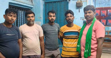 বেস্ট কলকাতা নিউজ : উদ্ধার হল ১৫০ টন সাদা পাথর ,অবশেষে আন্তঃরাজ্য পাচার রুখে দিল খয়রাশোল থানার পুলিশ