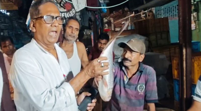 বেস্ট কলকাতা নিউজ : যুদ্ধকালীন পরিস্থিতির সুযোগে জিনিসের লাগাম ছাড়া মূল্য বৃদ্ধি রুখতে বিশেষ অভিযানে নামলো টাস্ক ফোর্স