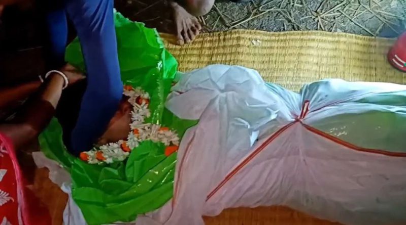 বেস্ট কলকাতা নিউজ : প্রেমে প্রতারণা থেকে ব্ল্যাকমেলিংয়ের অভিযোগ! ভিডিয়ো বার্তা দিয়ে আত্মহত্যা ১ যুবকের