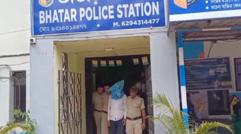 বেস্ট কলকাতা নিউজ : পাসপোর্ট হাতে পেতে জাল শংসাপত্র দেওয়ার অভিযোগ, পূর্ব বর্ধমান থেকে ধরা পড়লো ২ অভিযুক্ত