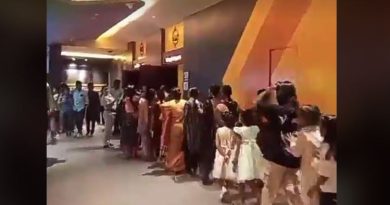 বেস্ট কলকাতা নিউজ : শিলিগুড়ি পুলিশ কমিশনারের এর মানবিক মুখ, সিনেমা দেখালেন অনাথ বাচ্চাদের