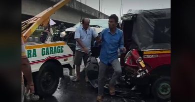 বেস্ট কলকাতা নিউজ : এক ভয়াবহ পথ দুর্ঘটনা ঘটলো বাগডোগরাতে, ক্ষতিগ্রস্ত হল ২ টি গাড়ি