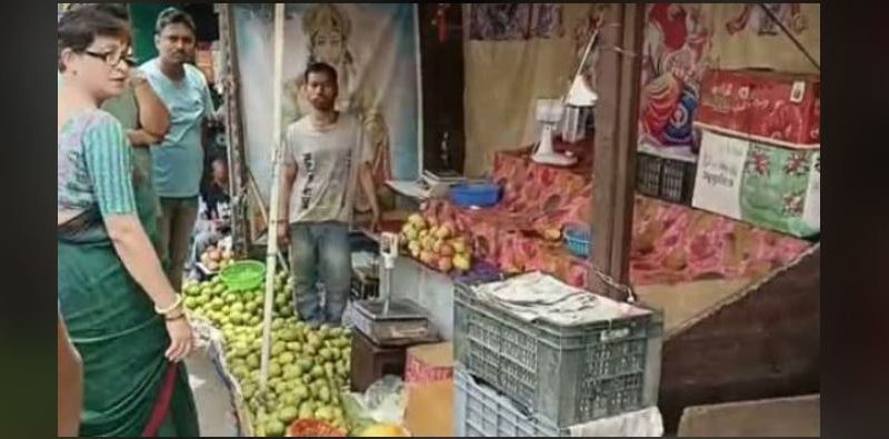 বেস্ট কলকাতা নিউজ : ফুটপাত দখল করে রাখলে দিতে হবে কড়া জরিমানা, নির্দেশিকা জারি শিলিগুড়িপুরসভা