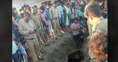 বেস্ট কলকাতা নিউজ : মাল বাজারে দলছুট হয়ে বাচ্চা হাতির মর্মান্তিক মৃত্যু হল নর্দমায় পড়ে গিয়ে