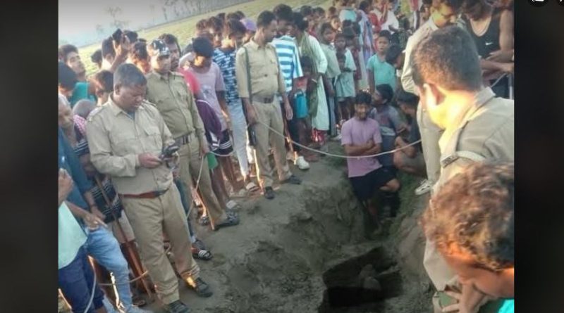 বেস্ট কলকাতা নিউজ : মাল বাজারে দলছুট হয়ে বাচ্চা হাতির মর্মান্তিক মৃত্যু হল নর্দমায় পড়ে গিয়ে